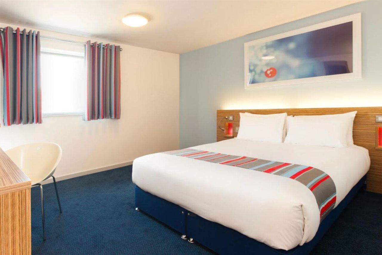 Travelodge Clacton On Sea Central Exterior photo